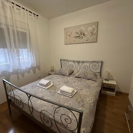 Apartman Petra Kaštela Exteriér fotografie